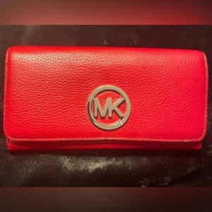 Michael Kors Fulton Flap Red Leather Wallet
Brand New